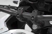 Benelli TRK 502 X [2017-2023] - Lenkerhalter für Ø 28 mm Lenker – Bild 6