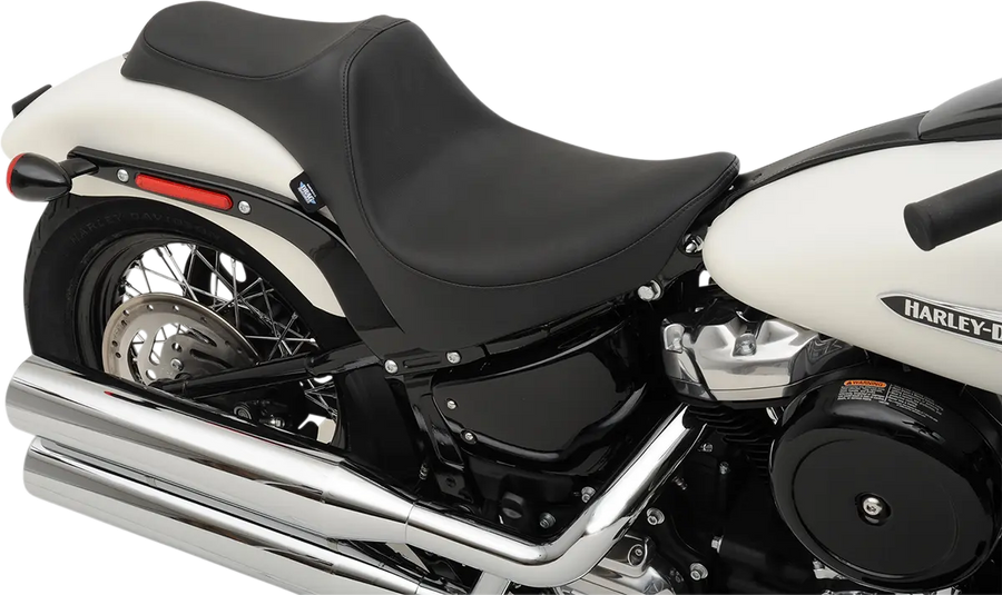 Harley-Davidson Street Bob [DRAG SPECIALTIES] – Predator III Seat