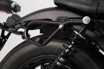 Moto Guzzi V9 Bobber [2017–2024] – SLC Seitenträger rechts
