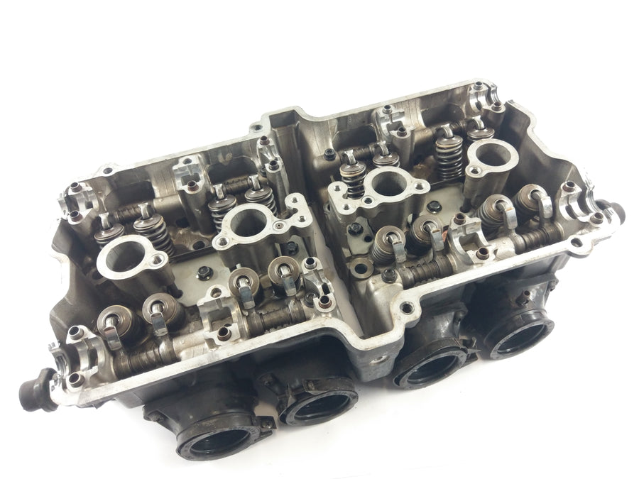 Suzuki GSXR 1100 GV73A [1992] - Cylinder head