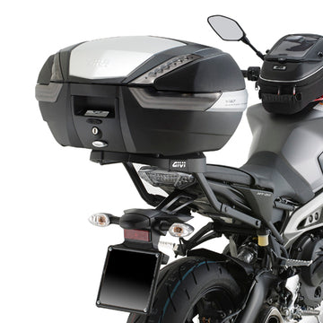 Yamaha XSR 900 [GIVI] - Support top case pour valises MONOKEY® ou MONOLOCK® à monter avec la platine MONOKEY® M5