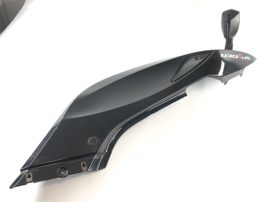 Can Am Spyder SM5 [2009] - Rear fairing right with indicator