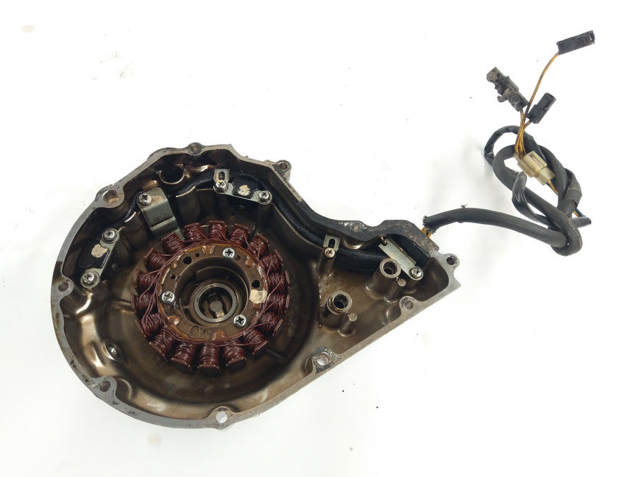 Suzuki Intruder VS 700 VP51A [1986] - Alternator cover with stator cover
