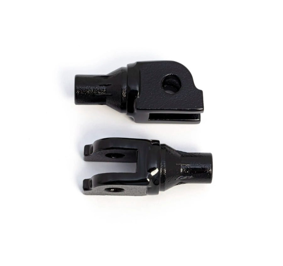 Harley-Davidson Sportster S [KURYAKYN] – Konischer Fussrastenadapter