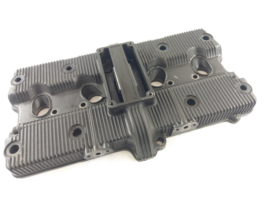 Suzuki GSXR 1100 GV73A [1992] - Valve cover engine cover