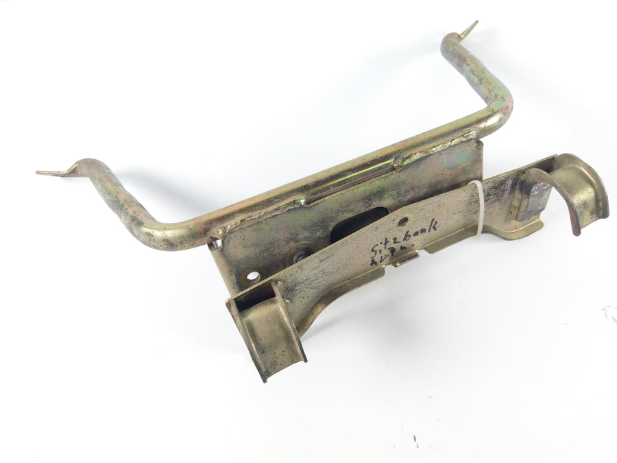 Yamaha YT 125 G Tri-Moto ATC (Tri-Z) - Seat mount seat attachment