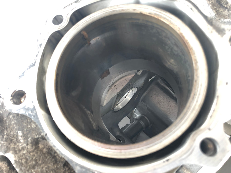 Honda Varadero XL 1000 SD02 [2002] - Engine housing