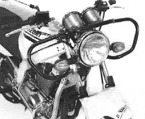 Suzuki GS 500 E [2001-2008] - Vue détaillée de la protection avant