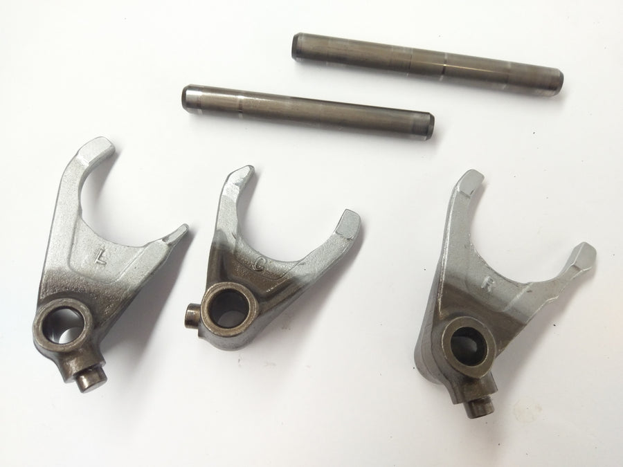 Yamaha TT 600 RE DJ01 [2006] - Shift forks with shafts