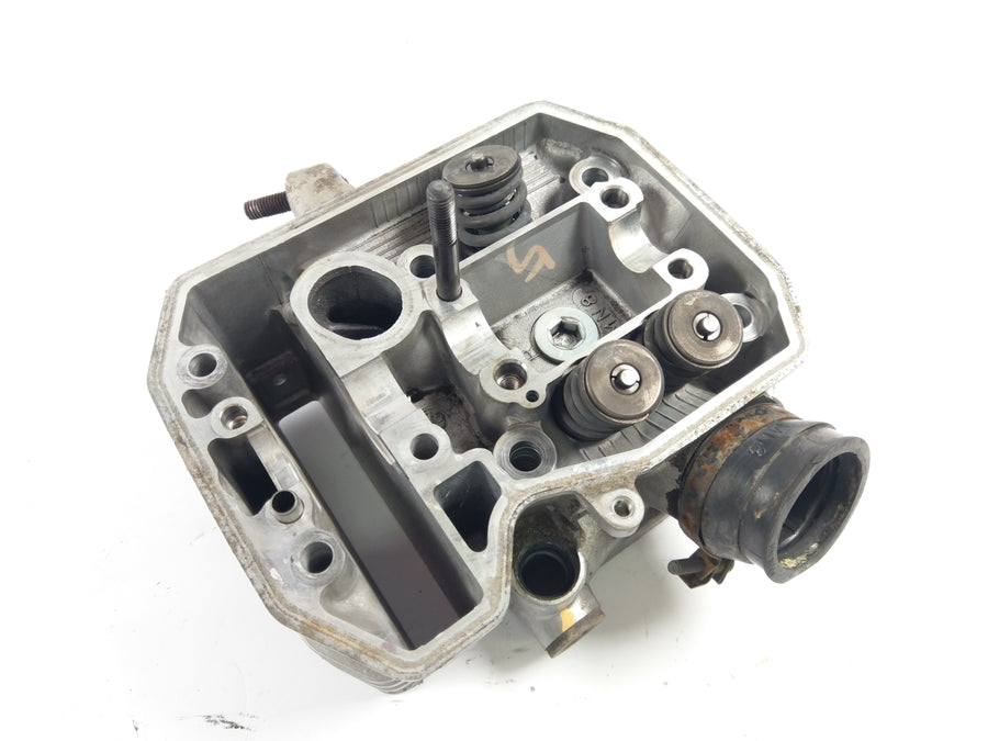 Honda NTV 650 RC33 - culasse
