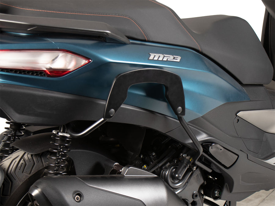 Piaggio MP3 400 [2022-2025] - C-Bow Seitenträger Perspektivansicht