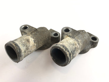 Honda Varadero XL 1000 SD02 [2002] - Coolant flange set on the cylinder head