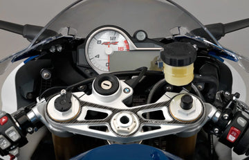 BMW S 1000 RR [ONEDESIGN] – triple clamp protection pad detailed view