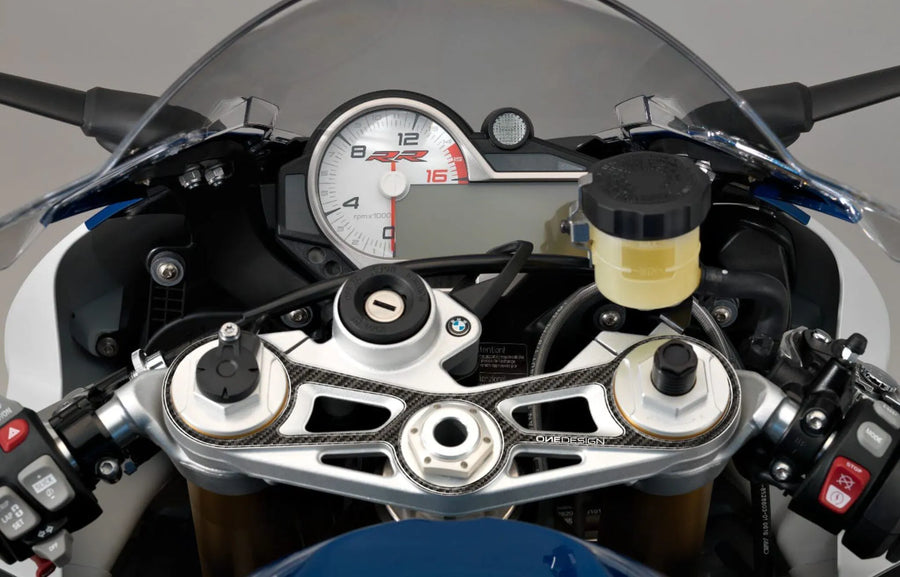 BMW S 1000 RR [ONEDESIGN] – Gabelbrücken Schutz-Pad Detailansicht