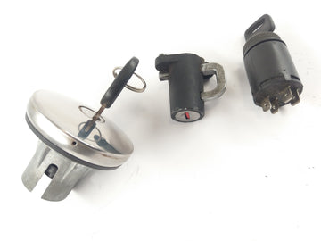 Moto Guzzi Nevada 750 LK [2001] - Lock set ignition lock tank cover helmet lock