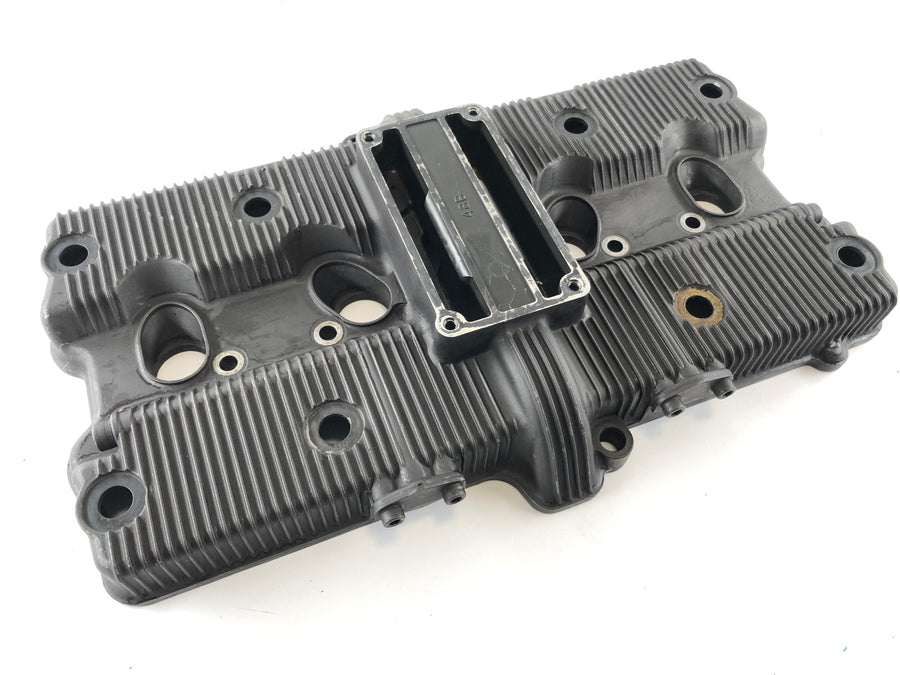 Suzuki GSX-R 1100 GV73B [1991] - Valve cover engine cover