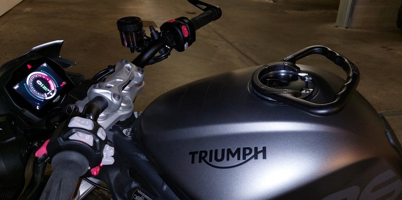 Ktm Super Duke 1390 [A-SIDER] - Poignée de maintien de réservoir A-SIDER