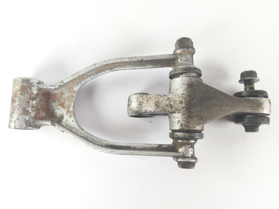 Suzuki DR 650 SP42B - connecting piece central spring strut swing arm "bone"