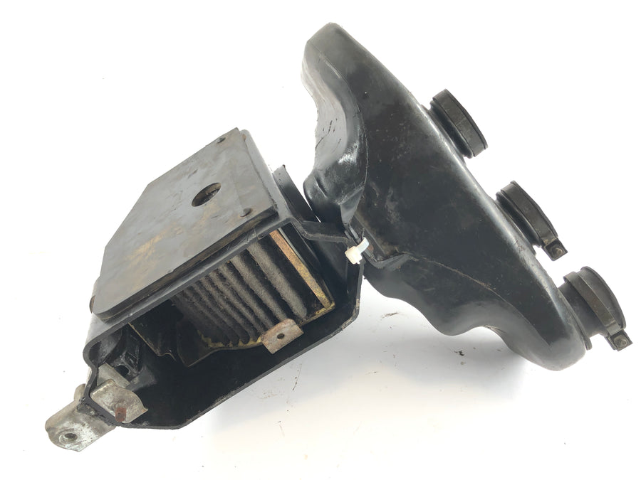 Honda CB 550 F [Super Sport] - Airbox