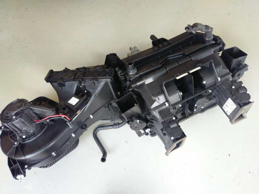 Porsche Panamera Turbo [2010] - Blower box air conditioning box air conditioning heating housing