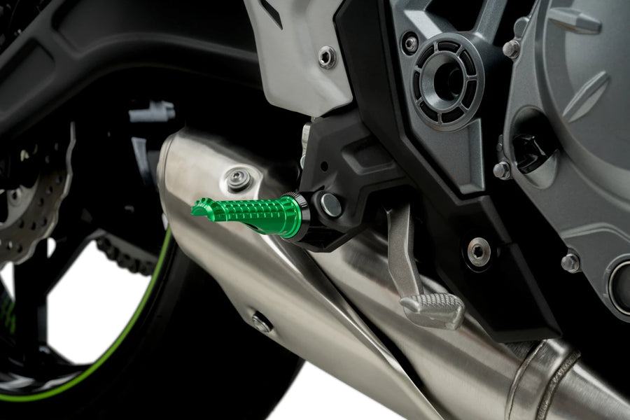 KTM RC 390 [2025] – R-Fighter footrests – titanium