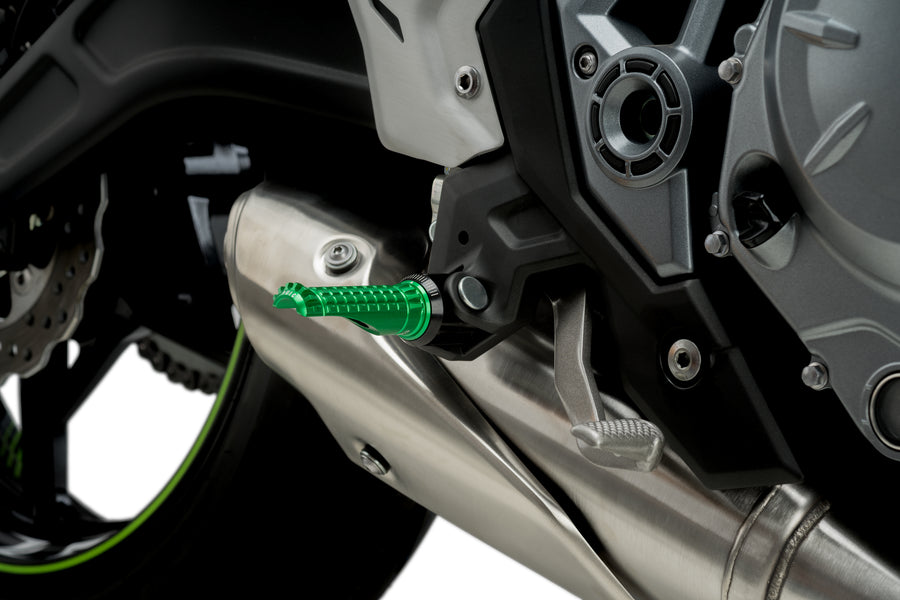 KTM RC 390 [2025] – R-Fighter footrests – titanium