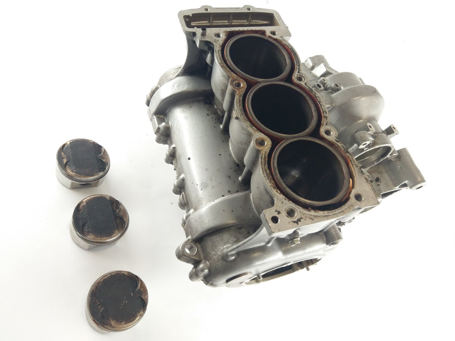 Triumph Sprint 955i RS T695 [2000] - Engine housing empty housing with piston