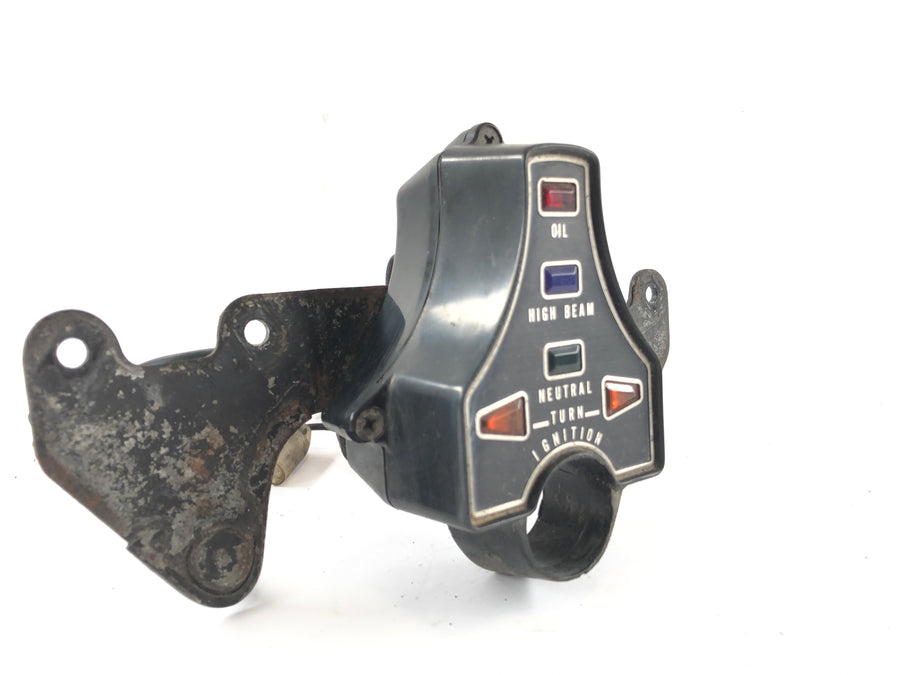 Honda CB 550 F [Super Sport] - Indicator lights Cockpit Cockpit holder