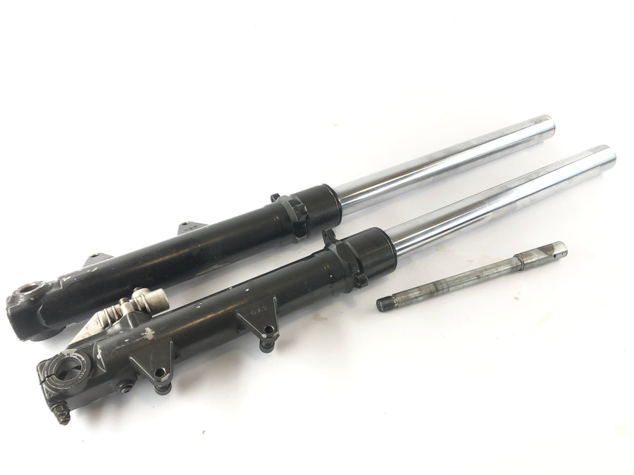 Ducati Paso 750 [1990] - Fork Telescopic fork with axle