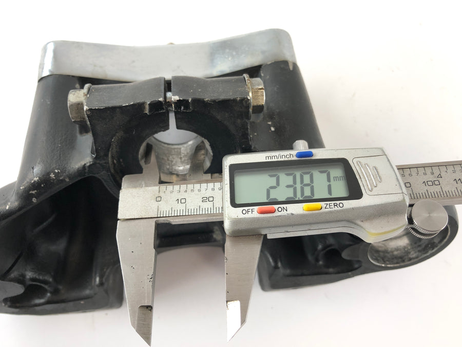 Honda GL 1000 Goldwing GL1 [1977] - upper triple clamp