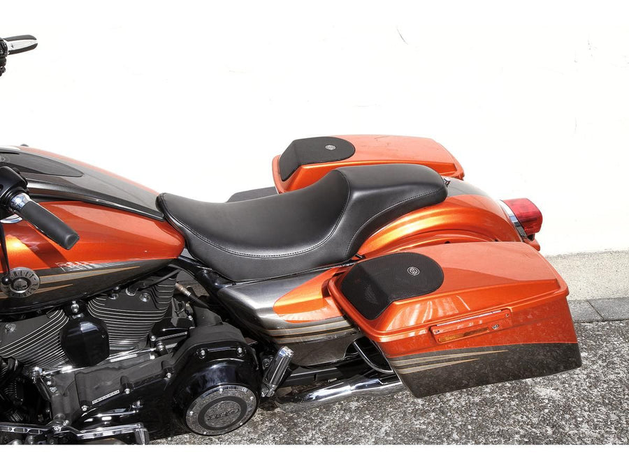 Harley Davidson Touring [2009-2025] – Gunfighter Glattes Sitz Schwarz Kunstleder