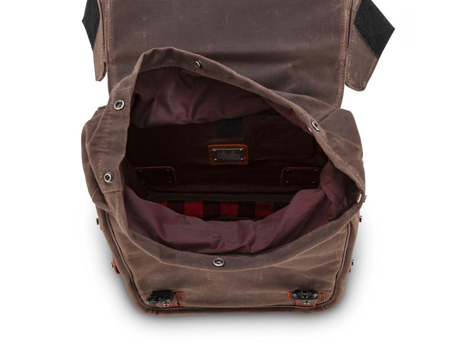 Harley Davidson-Voyager Ploor-Satta Pocks Dark Oak