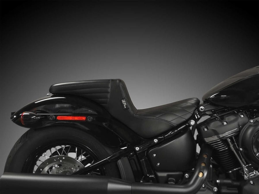 Harley Davidson FLSL [2018-2021] – Kickflip Sitz Basket Wave Schwarz Vinyl