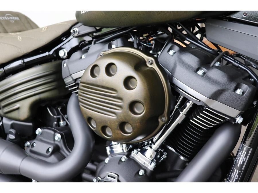 Note de Softail Harley Davidson [2018-2024] -Slit Air Filter Lid