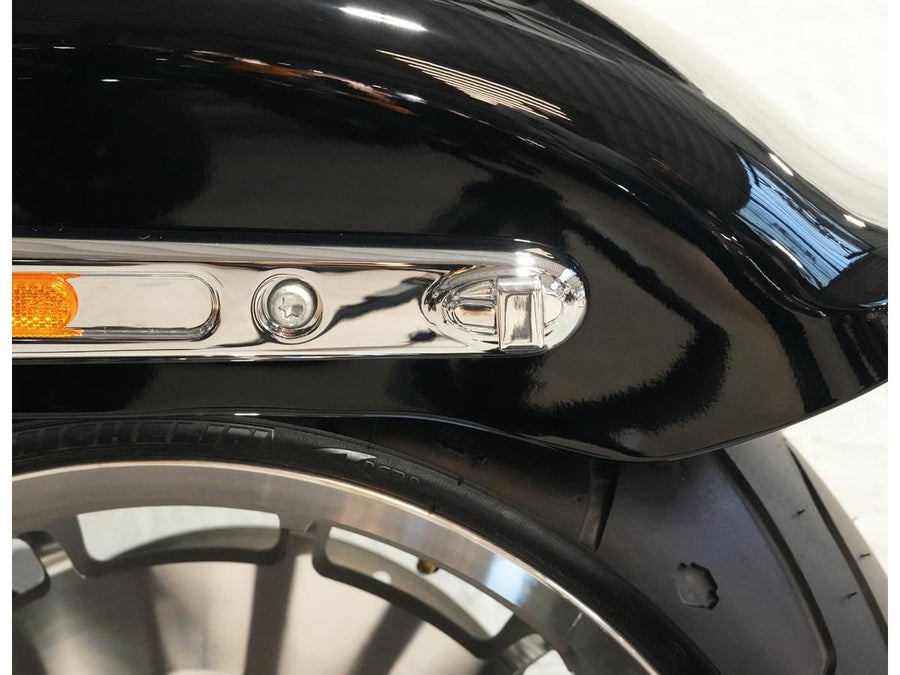 Harley Davidson FXLR [2018-2020] -Trip Strip LED Blinker / Afficier arrière / Feuille de freinage