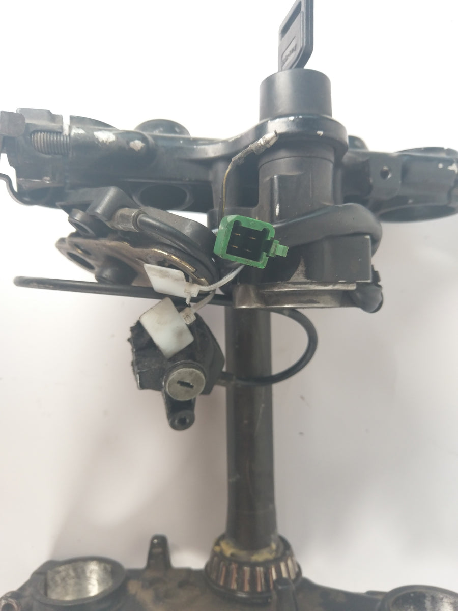 Suzuki DR 650 SP42B - Té de fourche avec contact et serrure de selle 1 clé