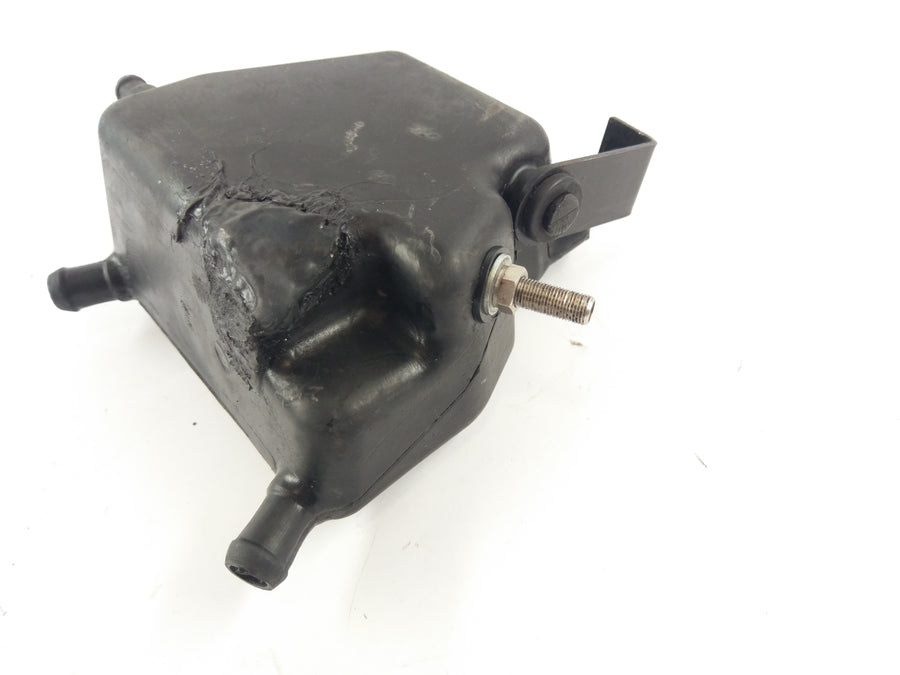 Moto Guzzi Stelvio 1200 4V [2008] - Expansion tank crankcase ventilation