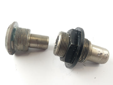 BMW R 1150 R R21 [2001] - Swingarm bolt - 0