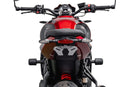 Triumph Trident 800 [2026+] - Kennzeichenhalter mit rotem LED-Rücklicht