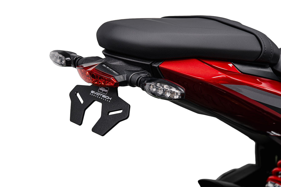 Triumph Trident 800 [2026+] - Kennzeichenhalter mit rotem LED-Rücklicht
