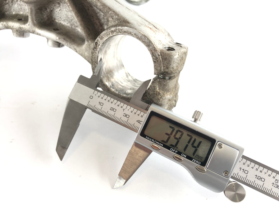 Honda Varadero XL 1000 SD02 [2002] - lower triple clamp