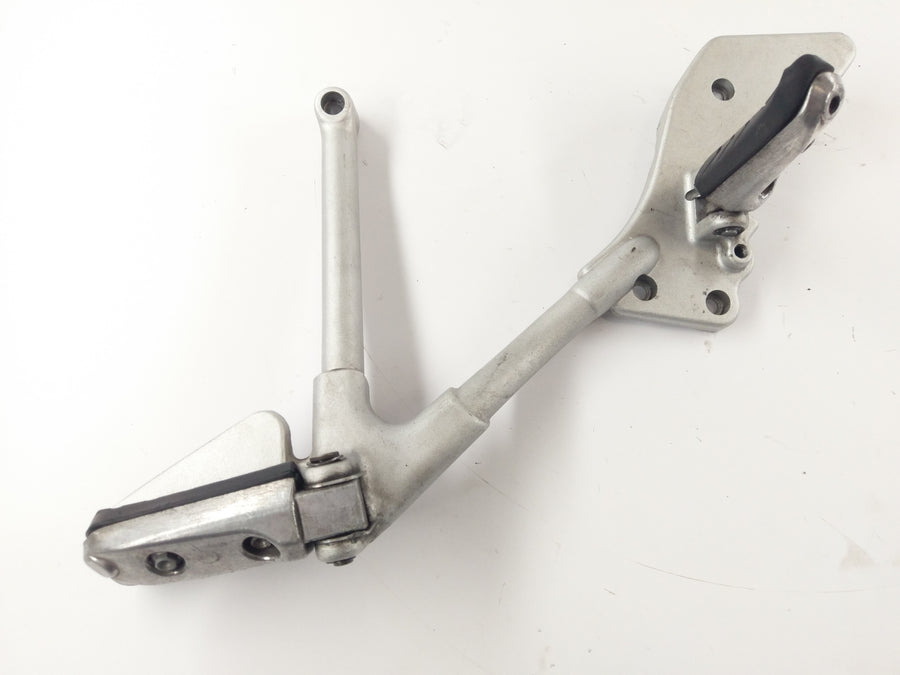 Moto Guzzi Stelvio 1200 4V [2008] - Peg holder right footrest