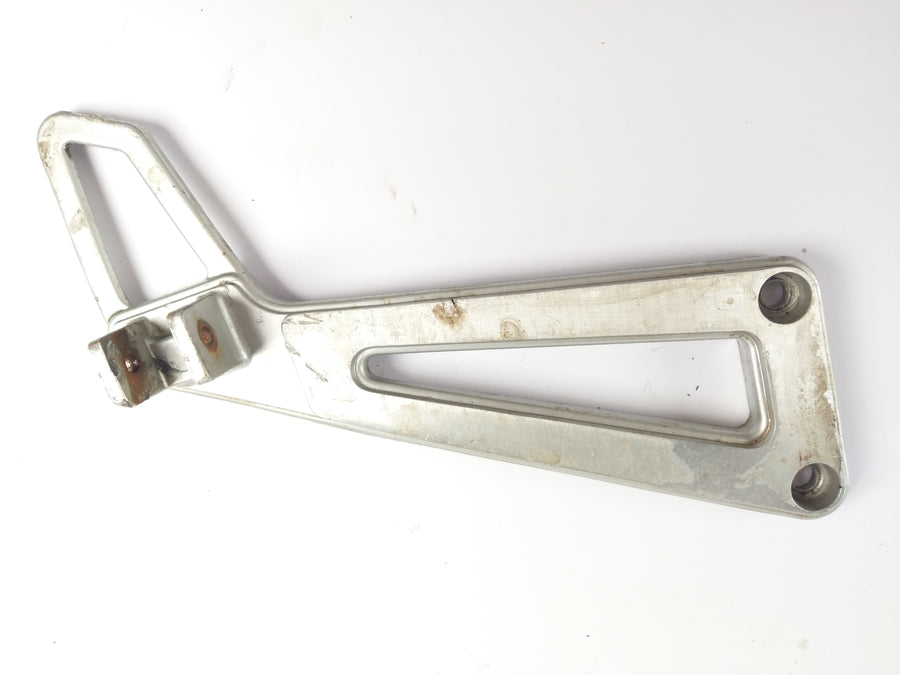 Suzuki DR 650 SP42 - Fußrastenhalter Hinten Links Beifahrer Sozius