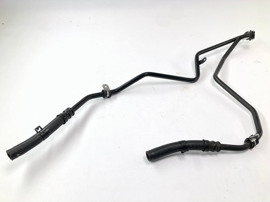 BMW R 1200 ST R1ST [2006] - Oil line pipe connections at the front