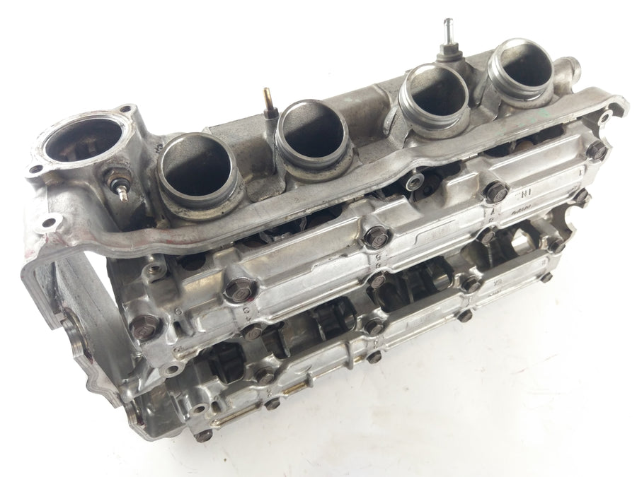 Honda CBR 900 RR SC33 [1996] - Cylinder head