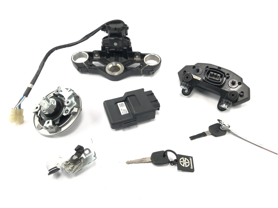 Kawasaki Ninja 125 BX125B [2024] - Kit serrure avec pont de fourche