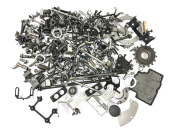 Yamaha YZF R1 RN09 [2002] - remaining parts and screws mixed lot of small parts