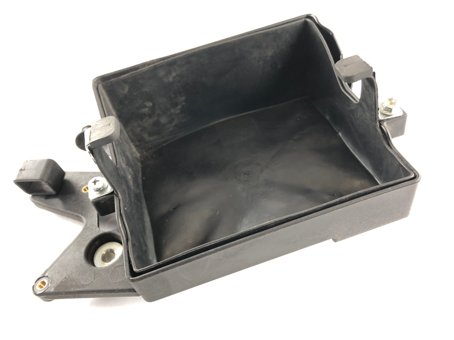 Ducati Multistrada 1000 DS [2003] - Battery compartment