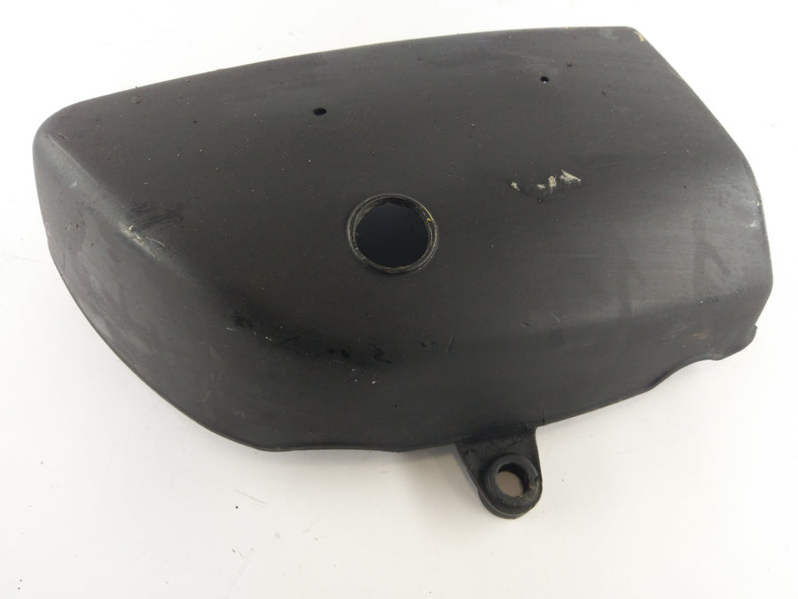 Suzuki GT 750 [1973] - Side cover plastic