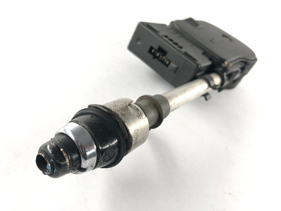 BMW M 535i E28 [1986] - Automatic antenna broken off